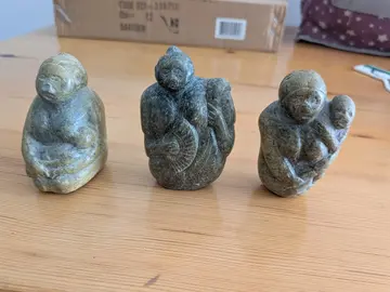 petites statuettes africaines