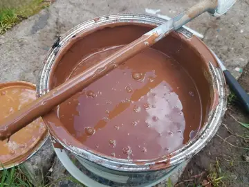 Pot de peinture couleur "Intoxication Alimentaire", V33 bois, extérieure, climats extrêmes