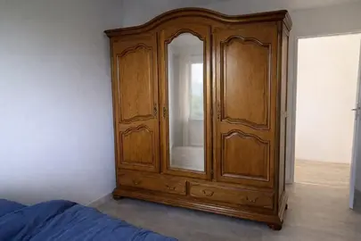 Armoire chêne massif 3 portes