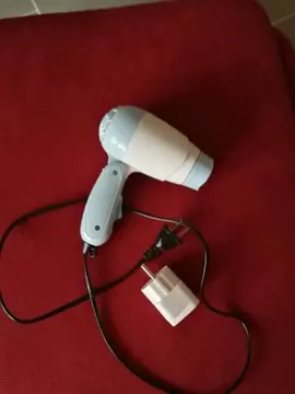 Sèche cheveux de voyage sur 12V