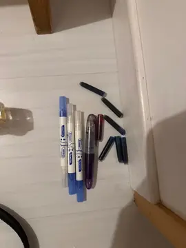 style à encre + cartouche et effaceur