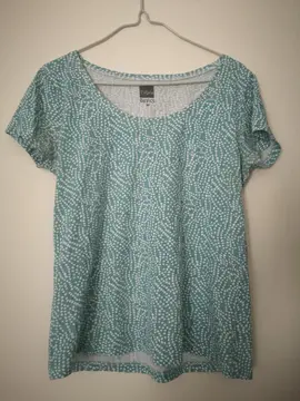 T-shirt vert à pois blanc