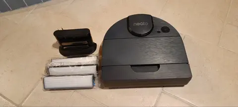 robot aspirateur Neato