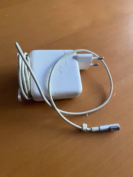 chargeur ancien Mac book air