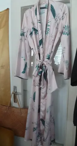 kimono long rose Pretty little thing 36 TBE