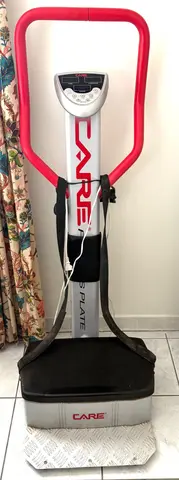 plate-forme vibrante CARE, en parfait état de marche