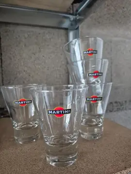 je donne 5 verres Martini en parfait état