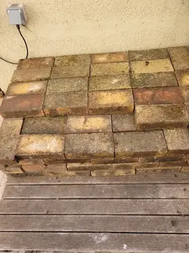 Brique pour allées et bordures de jardin