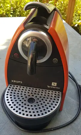 Cafetière Nespresso Krups HS pour pièces