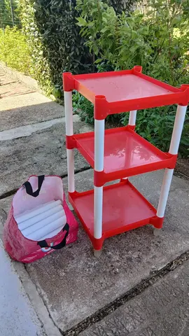 Étagères plastique modulables