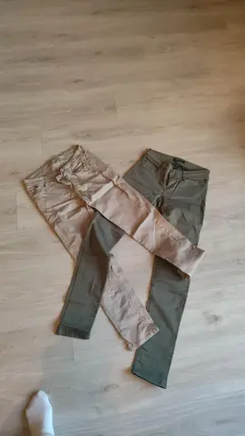 lot de 2 pantalons taille 34 de la marque bonobo et grain de malice