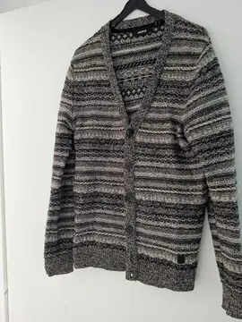 Gilet en laine noir et blanc