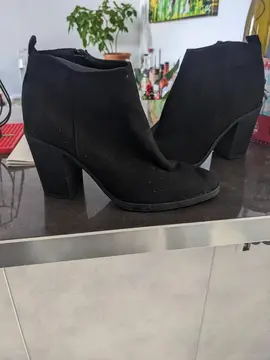 bottines noires taille 38