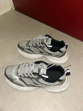 chaussures à donner taille 42