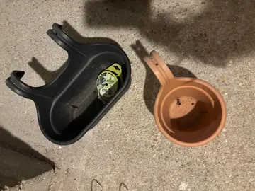 support pot de fleurs