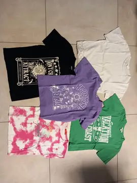 Lot de 5 t shirts taille 11-12 ans ou XS
