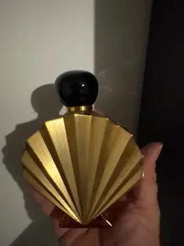 bouteille de parfum vide