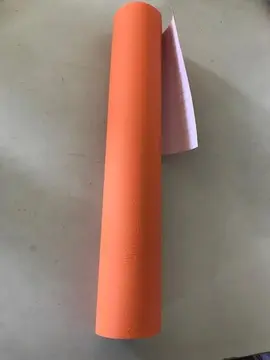 Chute de papier adhésif imitation cuir