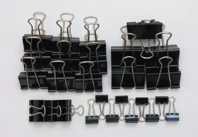 Lot de pinces à document / pinces à dessin, tailles diverses