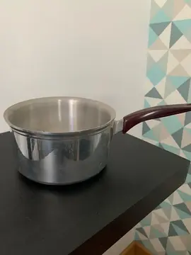 petite casserole en inoxydable