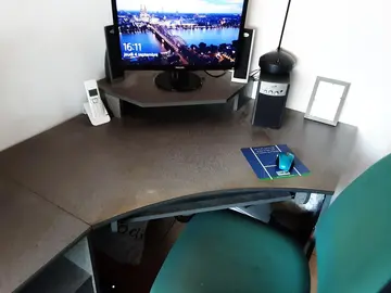 Bureau d angle informatique