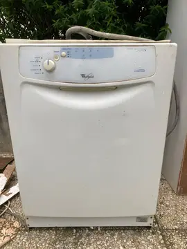 URGENT à donner lave-vaisselle Whirlpool en état de marche