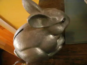 tirelire argentée - forme lapin