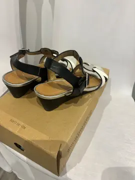 chaussures bicolore été, nu pied