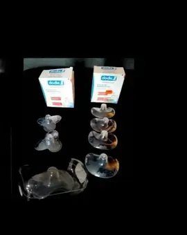 Lot de 8 Bouts de sein