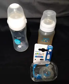 Lot de 2 Biberons + 1 Tetine