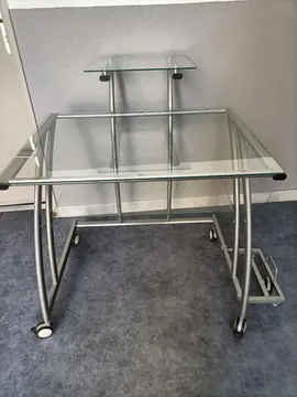 BUREAU EN VERRE