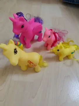 lot 4 petits poneys