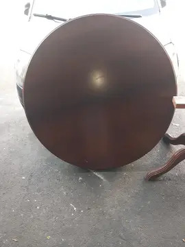 table ronde diamètre 1m20 hauteur 0.70m