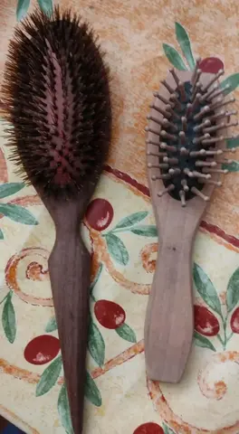 brosses à cheveux