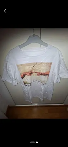 T.shirt pull & bear S ( taille large)