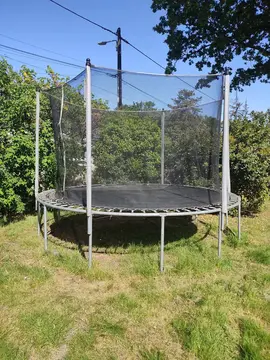 Trampoline