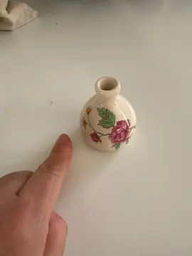 mini vase