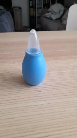 poire pour le nettoyage de nez des enfants