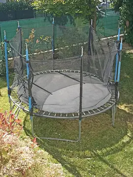 Trampoline 3F 305cm à rémettre en état