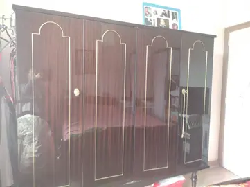 lingère 4 portes, laquée noire et marron