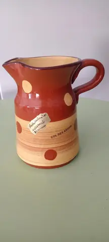 Cruche en terre cuite, neuve H. 14 cm, diamètre 10 cm