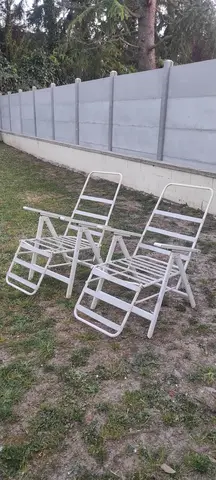 2 chaises de jardin de type relax