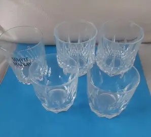 lot de verres différents