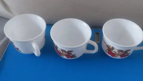 3 petites tasses