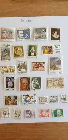 Lot A89 timbres Pologne
