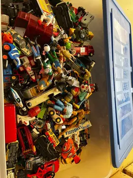 LOTS PETITES VOITURES ENFANTS + PERSONNAGES DIVERS