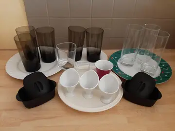 Vaisselle : verres, assiettes...