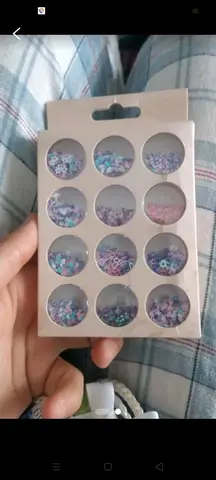 Paillettes vernis à ongles