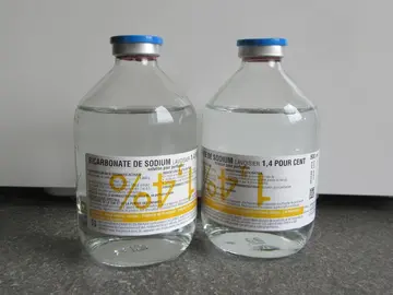 Solution de bicarbonate de sodium