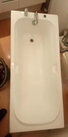 Baignoire en bon état 170cmx75cm